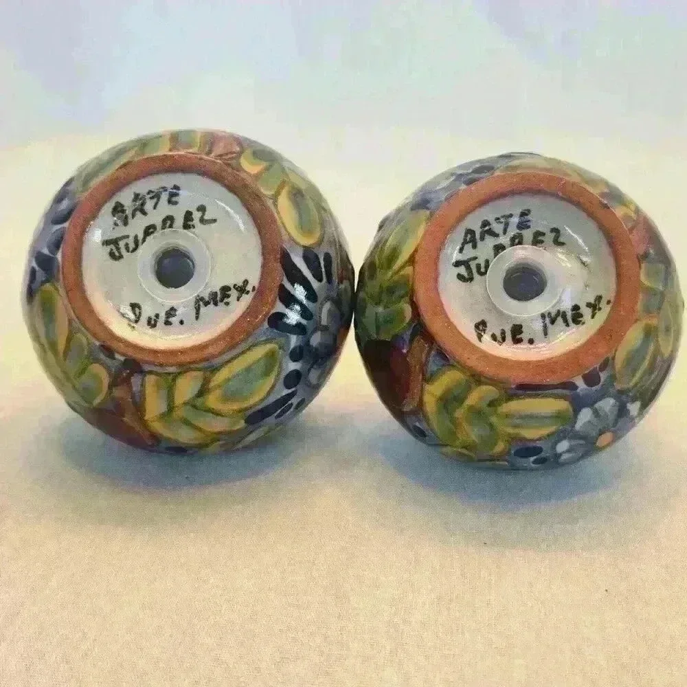 Vintage Arte Juarez salt and pepper Ceramic shaker Pue Mexico With tray 5 1/2